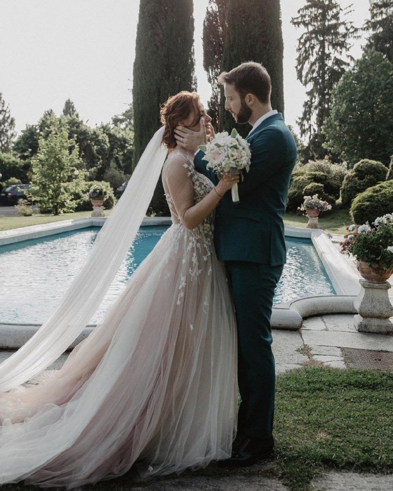 Mature brunette without panties