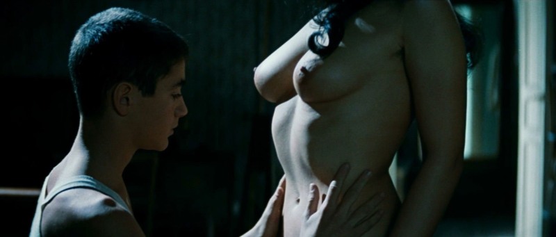 Malena 2000 Monica Naked