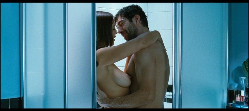 Monica Bellucci is the summer of passion naked