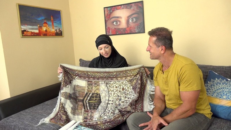 Non -understanding smiley meme