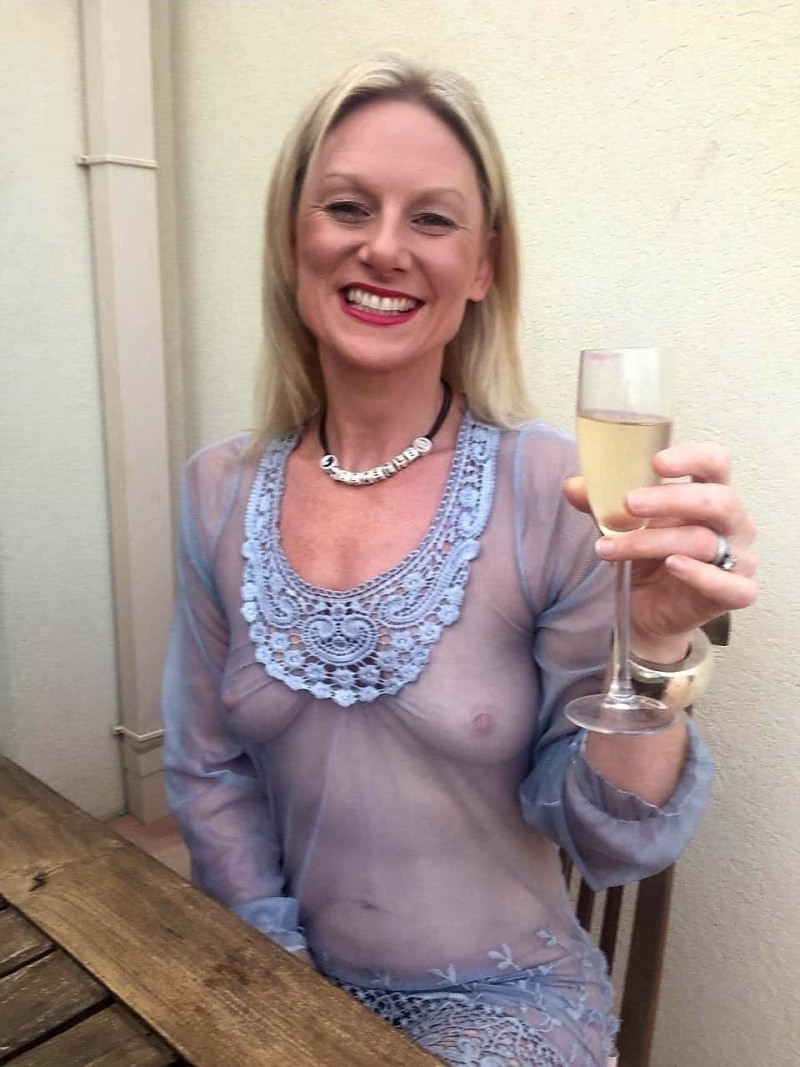 Braless nipples wet t-shirts seethru hq pics