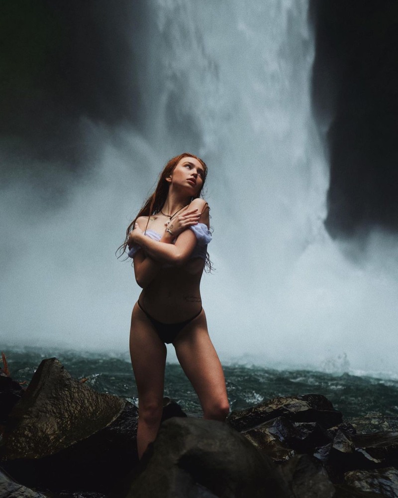 "Renata Valliulina" Toples