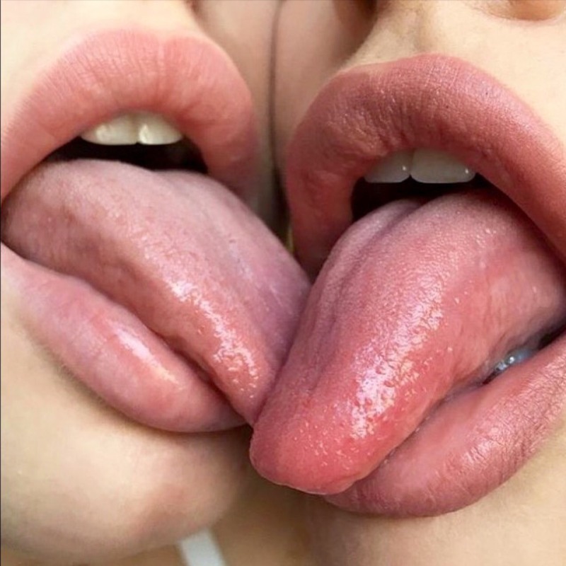 The brunette was finished on the face