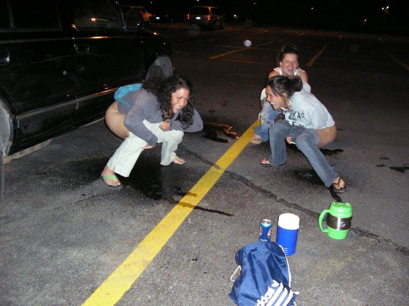 Doging Car Sex Gangbangs with Slutwife Marion