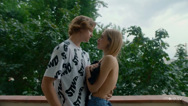 Actresses Natalya Starr