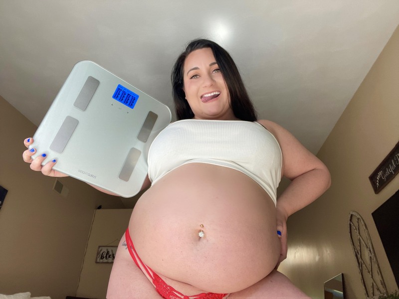 Pregnant Mom Hot