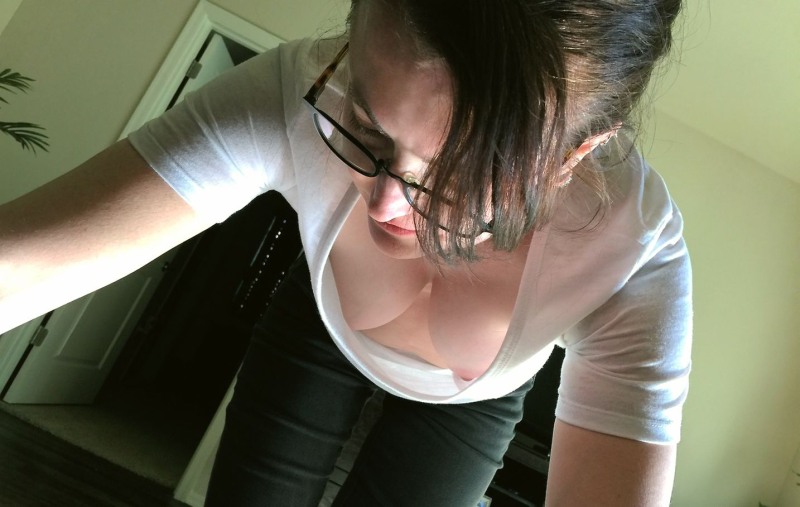 Breeding the chest on the bus