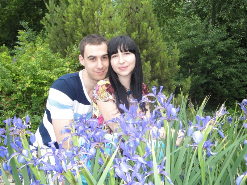 Mila Azul in a naked skirt in the ass