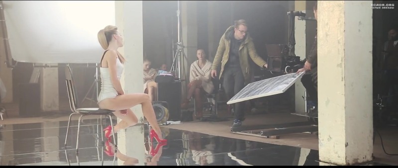 Pregnant Julianna Karaulova