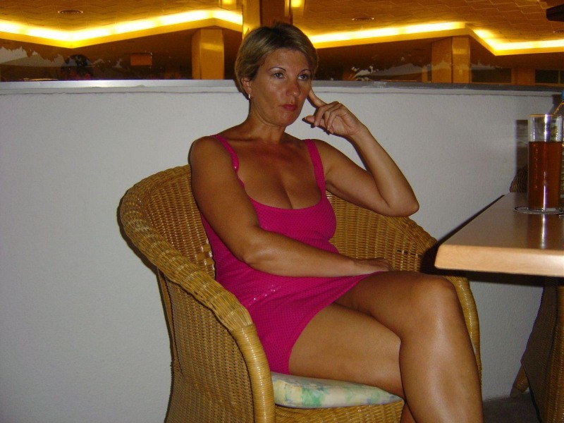 Woman aged naked private photo