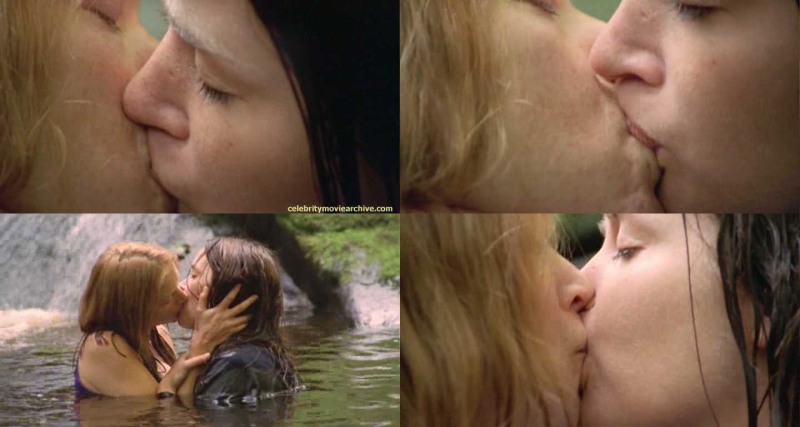 Actress Emily Blot Naked