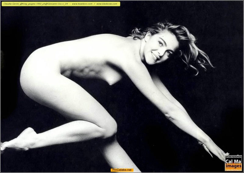 Claudia Jerini is hot