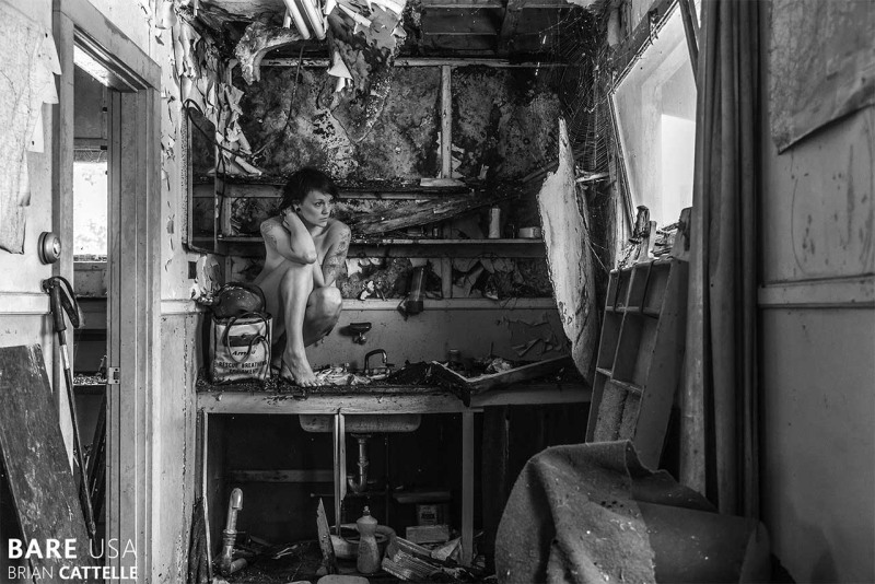 Naked pussy on an abandon